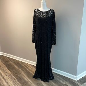 Marina long sleeve sequin dress. Black xxl